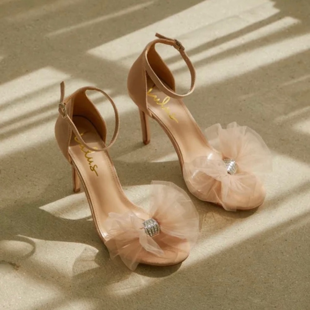 Lulu's Rexie Light Nude Suede Bow Pointed-Toe Ankle Strap Heels. Size 7.5 - Picture 5 of 5